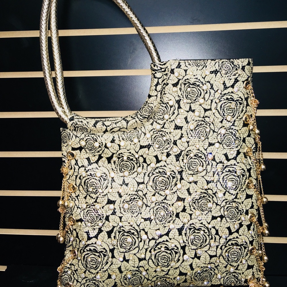 Purse - Picture 2 of 2